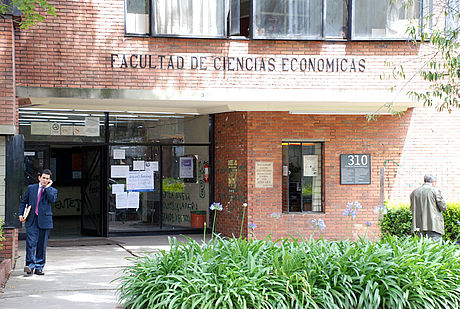 Facultad de Ciencias Económicas Universidad Nacional